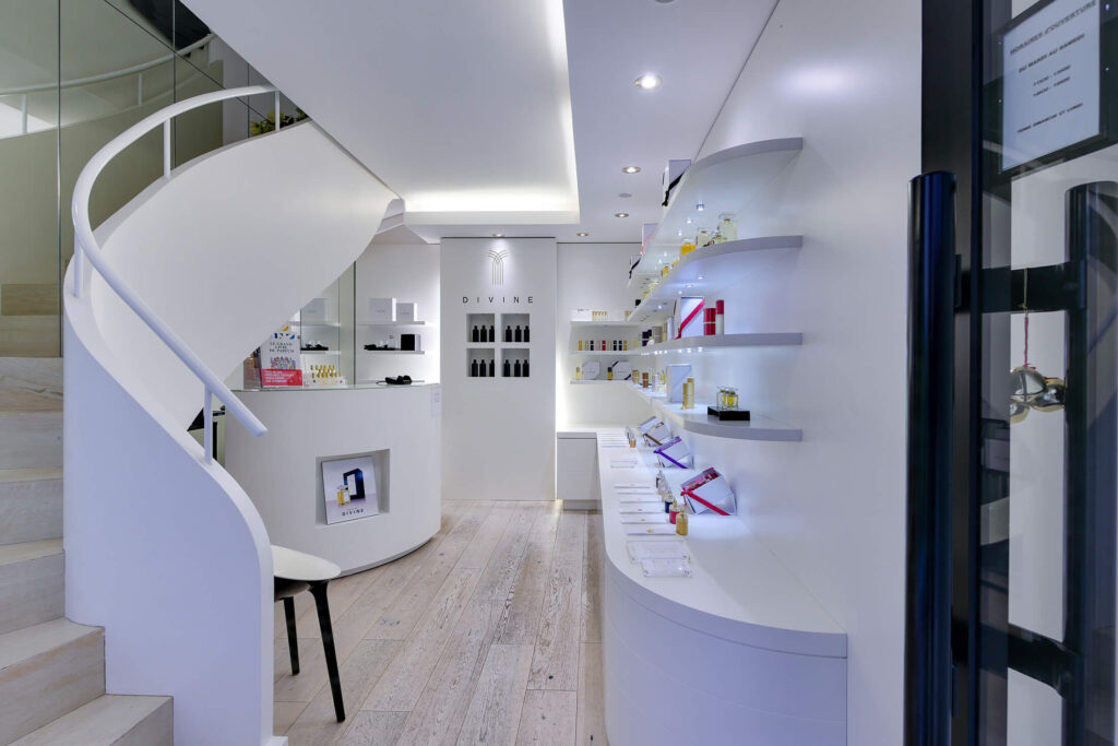 Boutique Parfum Divine Nantes2