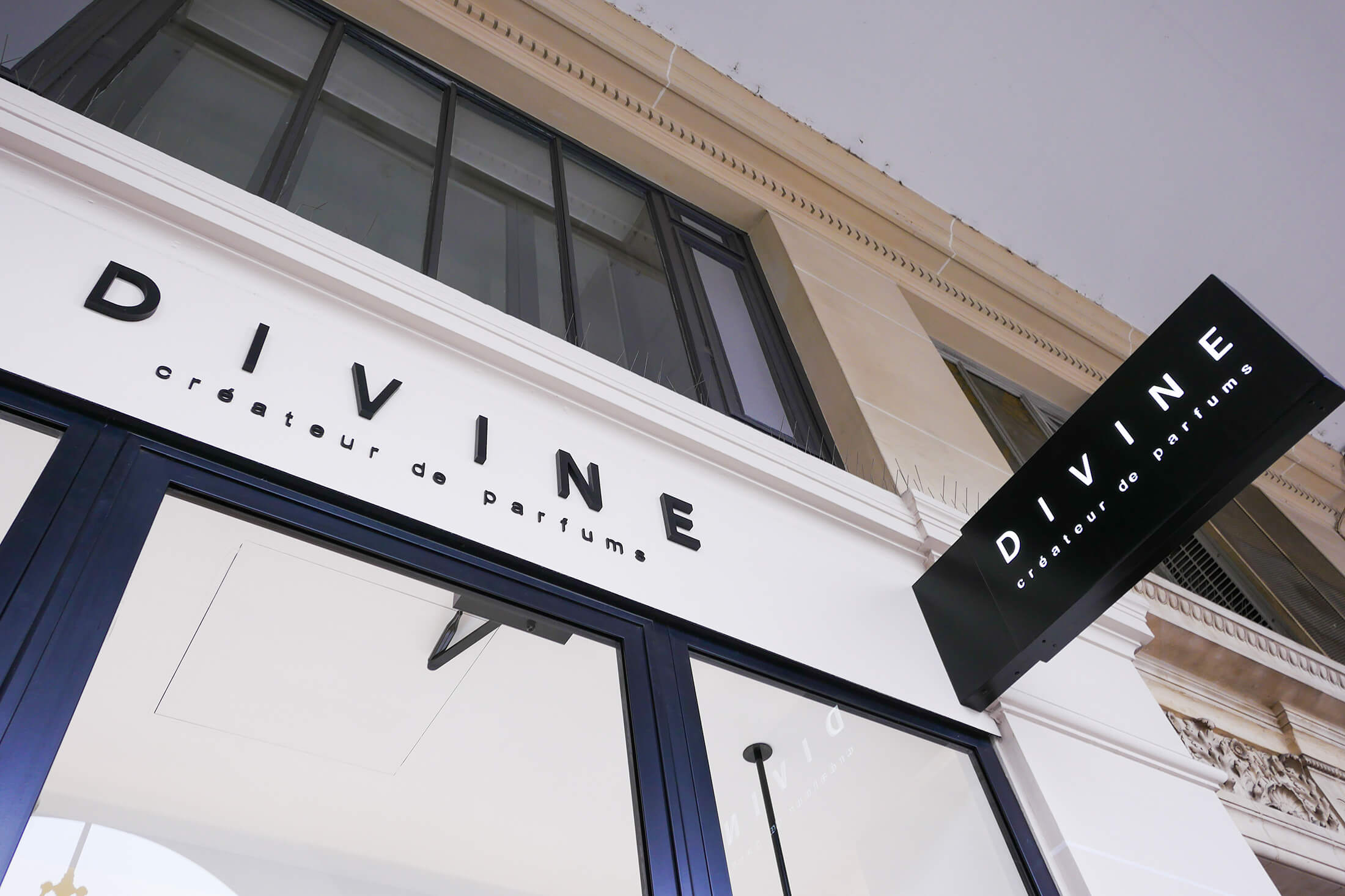 boutique divine france et international