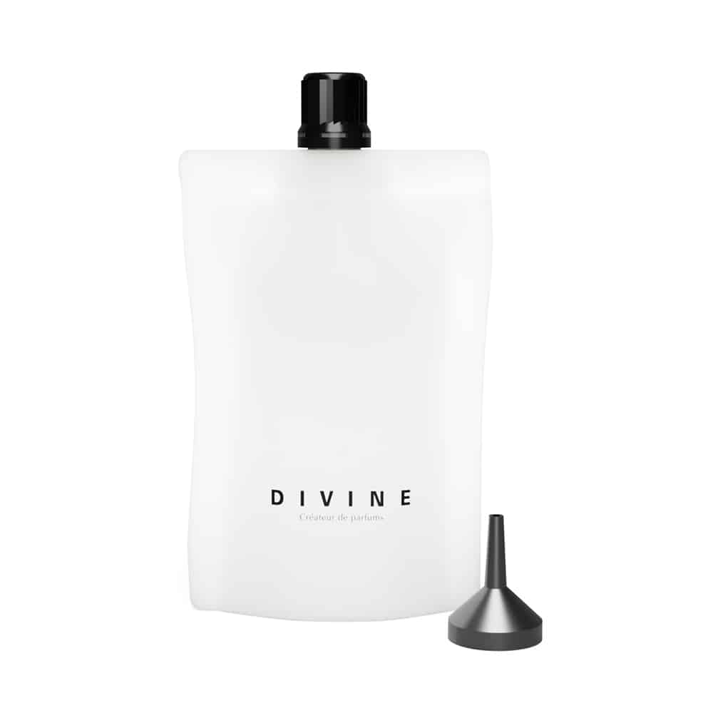 divine divineLa ressource 100ml Pack minimaliste pour remplir votre vaporisateur 	 Note 4.00 sur 5 			 115 00€ 	 	 		 	 						 					 	 	 	 		 Je veux un papier cadeau 	 	 	 	 						votre message personnalisé